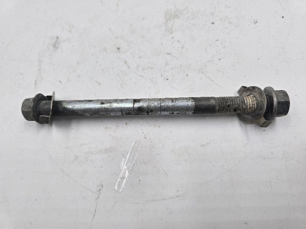 Bolt, Flange (Yamaha YZF250 2007)  90105-10174-00