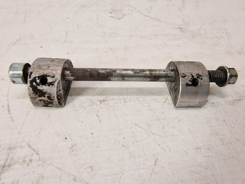 ENGINE PROTECTOR BRACKET (LC4 620 1998) 58003012200